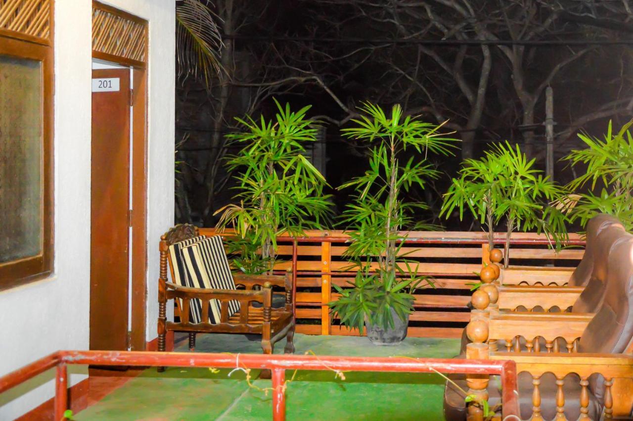 Cinnamon Airport Residencies Katunayaka Extérieur photo